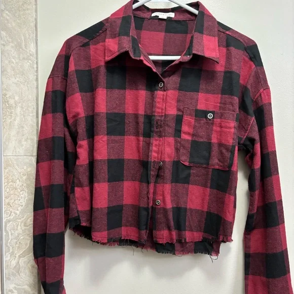 Ultra Flirt Red and Black Plaid Top - Picture 1 of 2